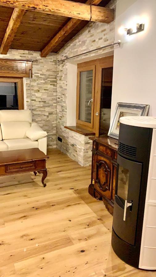 אפרטהוטל דומג'ה די קדורה Mansarda La Soffitta מראה חיצוני תמונה