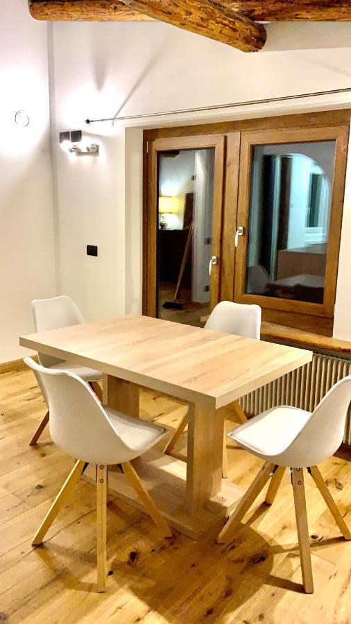 אפרטהוטל דומג'ה די קדורה Mansarda La Soffitta מראה חיצוני תמונה