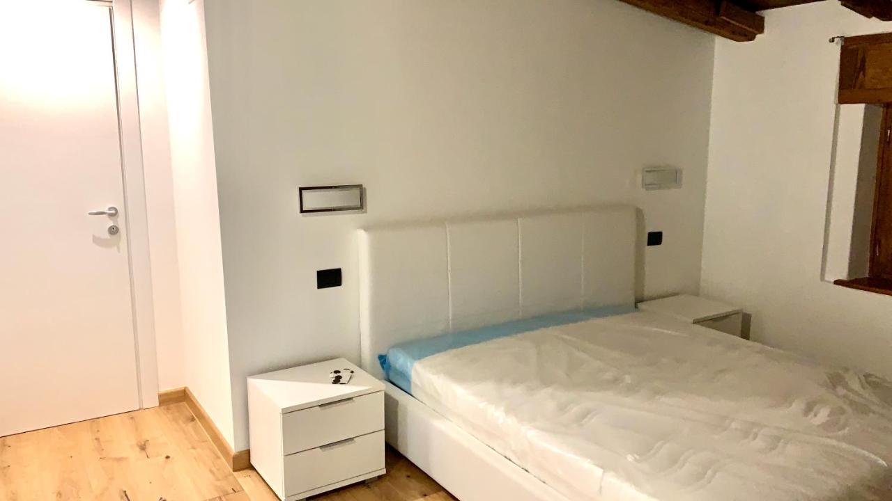 אפרטהוטל דומג'ה די קדורה Mansarda La Soffitta מראה חיצוני תמונה